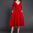 Rozkloszowana sukienka midi | czerwona